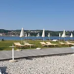 Lägenhet Nautilus, Nearby Svetilnik Izola