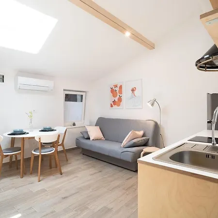 Apartman Nautilus, Nearby Svetilnik Izola