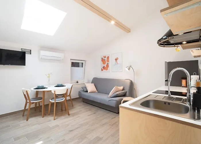 Appartement Nautilus, Nearby Svetilnik Izola