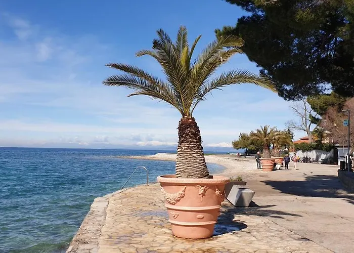 Appartamento Nautilus, Nearby Svetilnik *